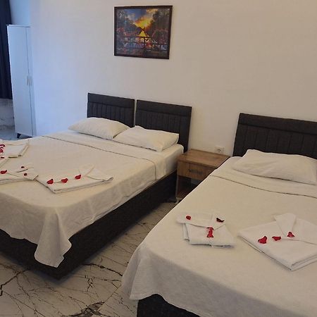 Alis Hotel Fethiye Esterno foto