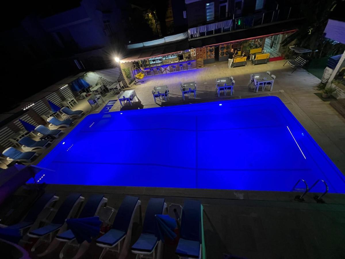 Alis Hotel Fethiye Esterno foto