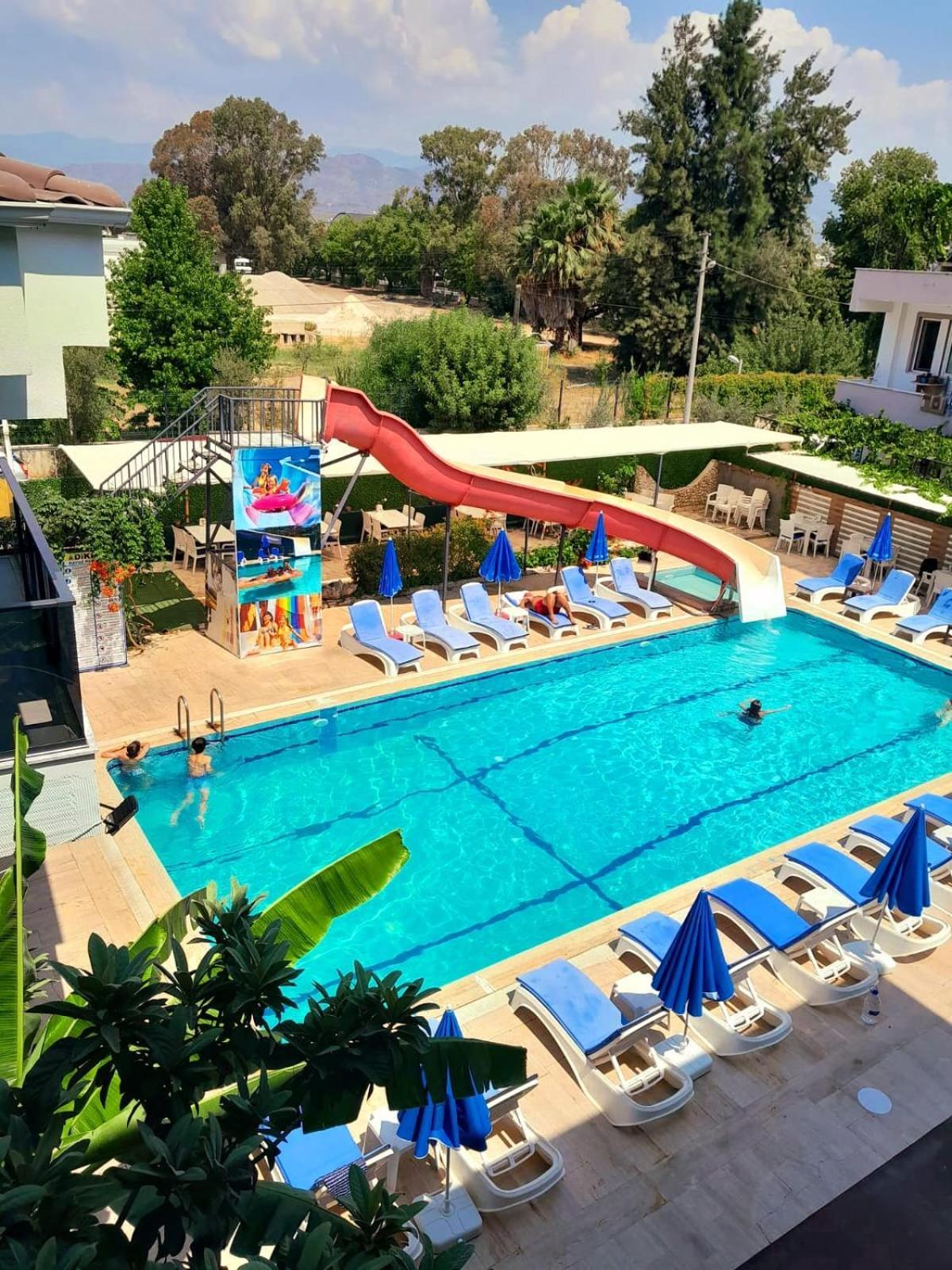 Alis Hotel Fethiye Esterno foto