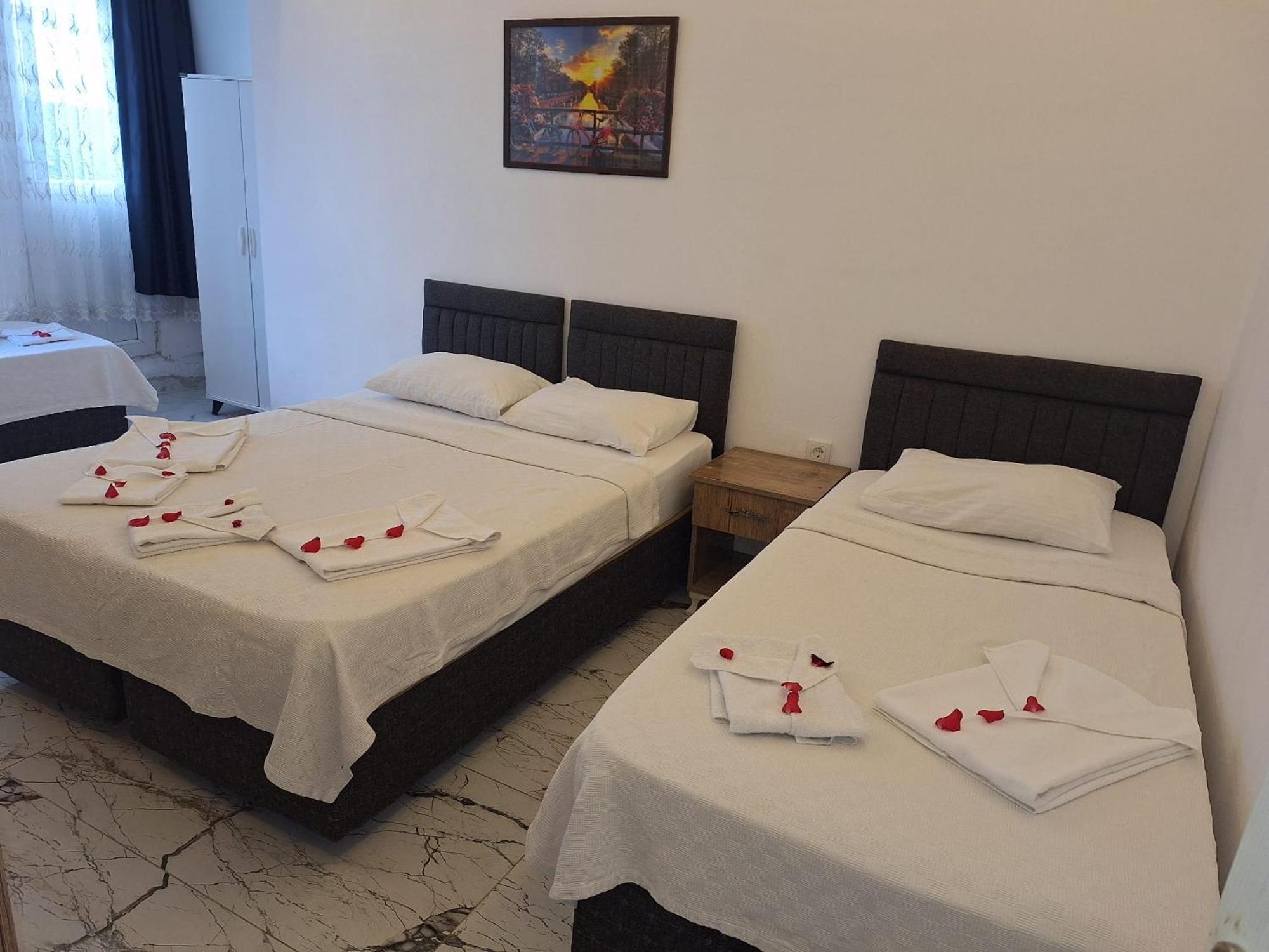 Alis Hotel Fethiye Esterno foto
