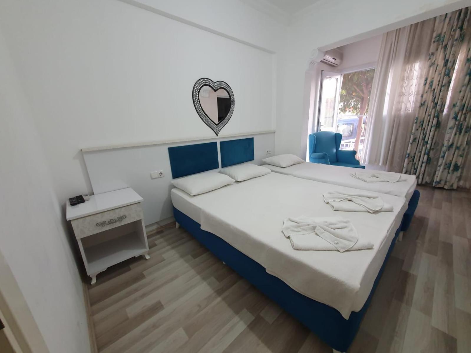 Alis Hotel Fethiye Esterno foto