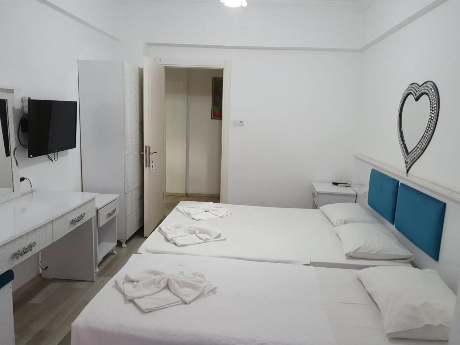 Alis Hotel Fethiye Esterno foto