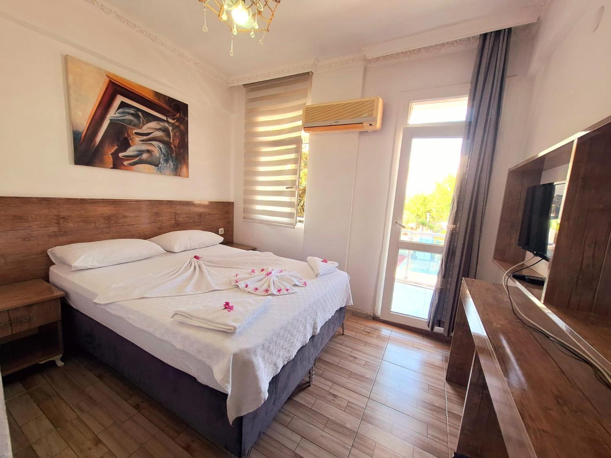 Alis Hotel Fethiye Esterno foto